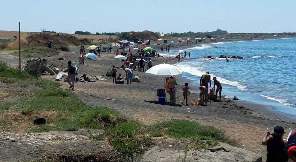 Le Sabbie Nere di Santa Marinella sono ufficialmente naturiste! - AbruzzoNaturista