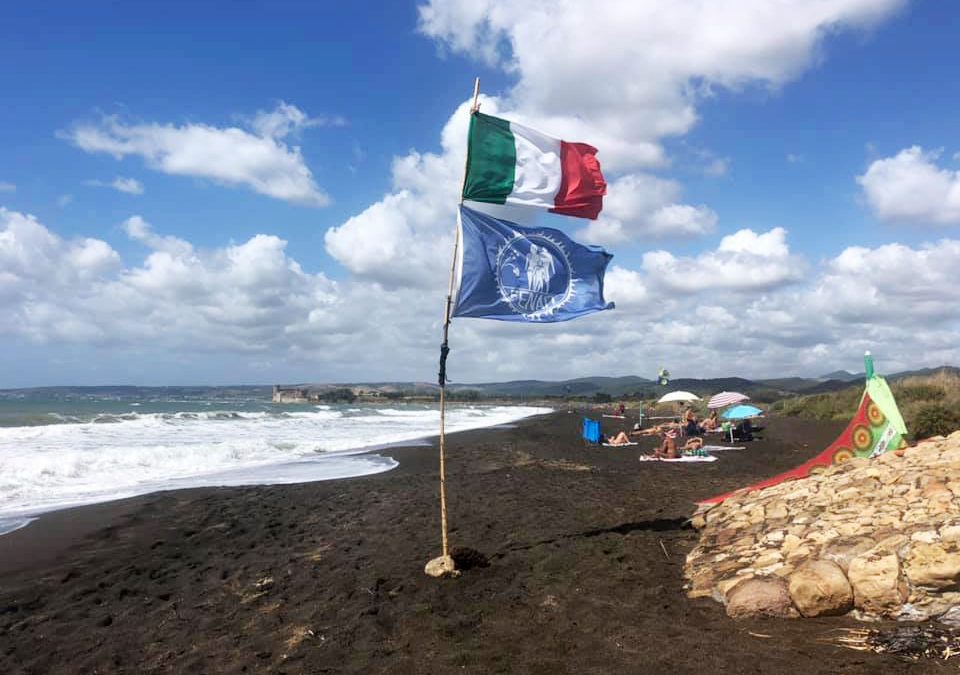 Le Sabbie Nere di Santa Marinella sono ufficialmente naturiste!